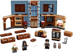 LEGO Harry Potter Hogwarts Moment Charms Class set 76385