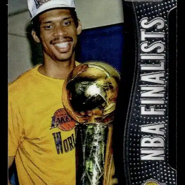 2019-20 Panini Prizm #4 Kareem Abdul-Jabbar basketball card