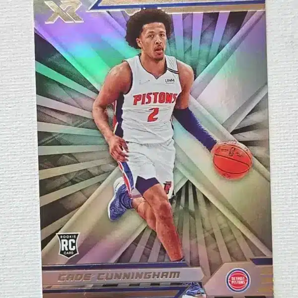 2021-22 Panini Chronicles Cade Cunningham Rookie #377 basketball card